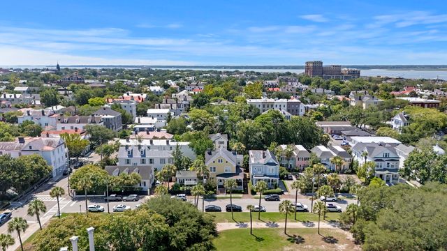 1 Bennett Bennett 3, Charleston, SC 29401