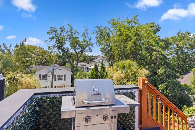 1 Bennett Bennett 3, Charleston, SC 29401