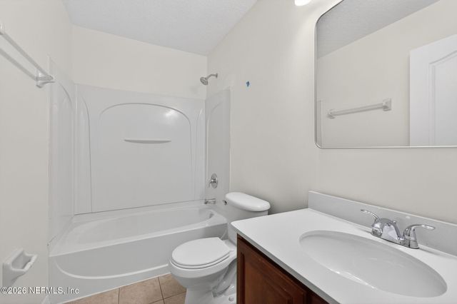 14033 N DEVAN LEE Drive, Jacksonville, FL 32226