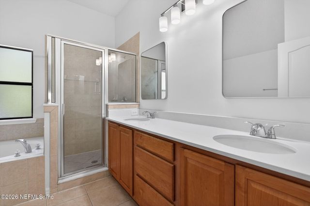 14033 N DEVAN LEE Drive, Jacksonville, FL 32226