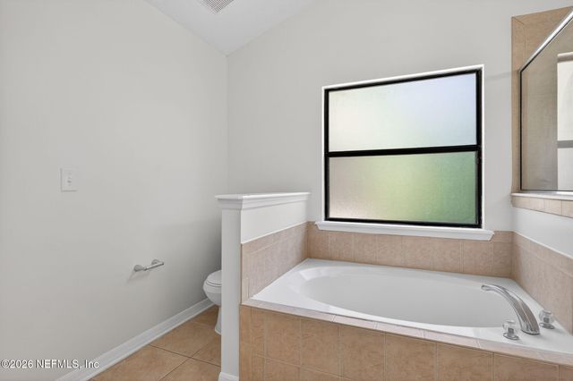 14033 N DEVAN LEE Drive, Jacksonville, FL 32226