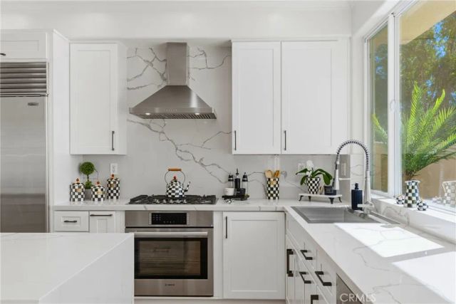 1872 Caminito De La Narcissa, Glendale, CA 91208