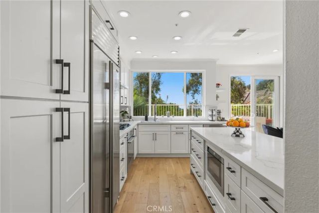 1872 Caminito De La Narcissa, Glendale, CA 91208