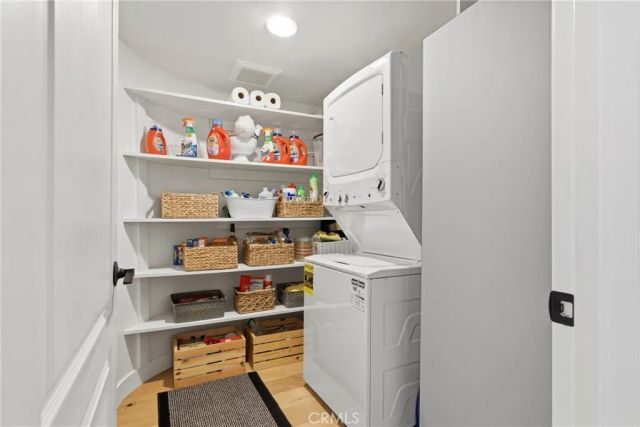 1872 Caminito De La Narcissa, Glendale, CA 91208