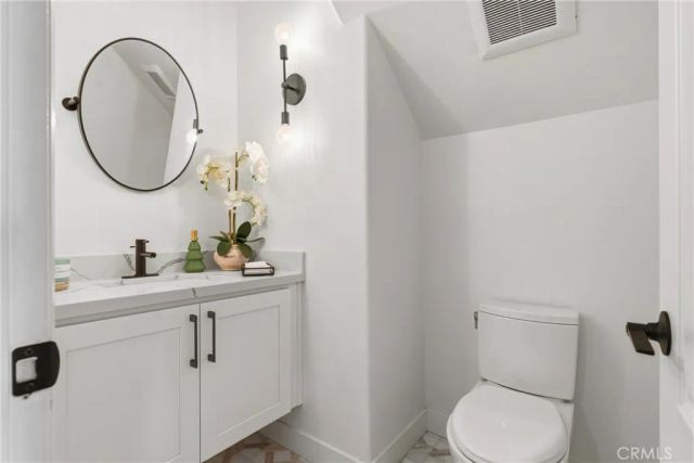 1872 Caminito De La Narcissa, Glendale, CA 91208