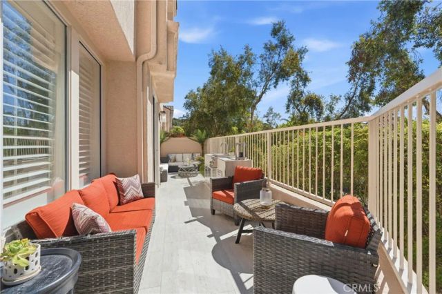 1872 Caminito De La Narcissa, Glendale, CA 91208