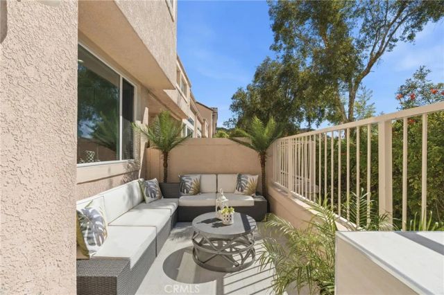 1872 Caminito De La Narcissa, Glendale, CA 91208