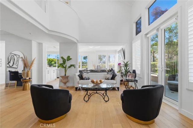 1872 Caminito De La Narcissa, Glendale, CA 91208