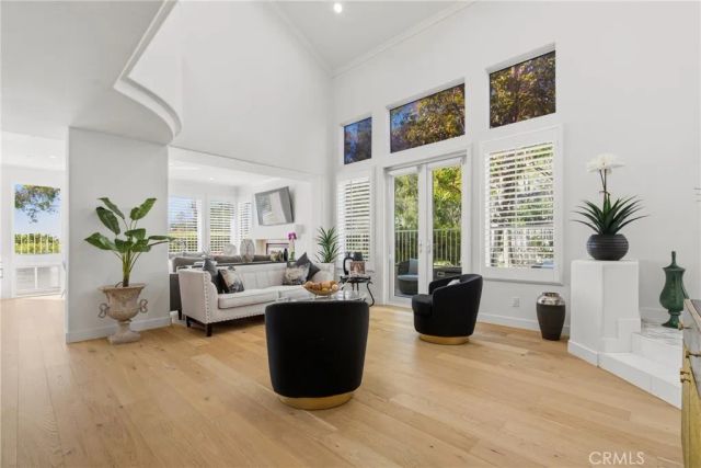 1872 Caminito De La Narcissa, Glendale, CA 91208