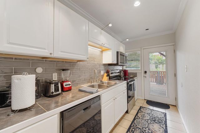 403 W Polk Street 1, Houston, TX 77019