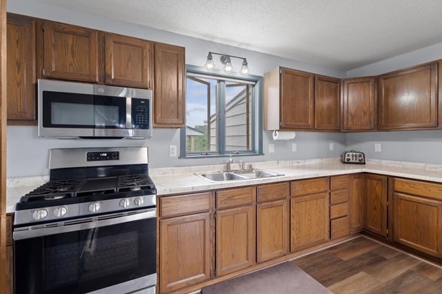 7320 90th Street SE, Stewartville, MN 55976