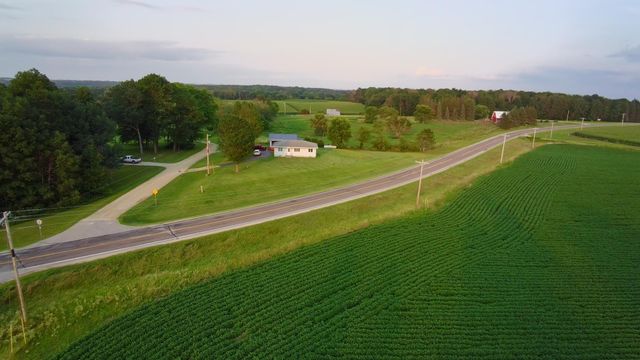 7320 90th Street SE, Stewartville, MN 55976