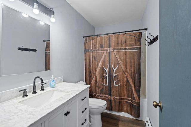 7320 90th Street SE, Stewartville, MN 55976