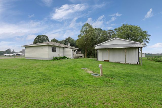 7320 90th Street SE, Stewartville, MN 55976