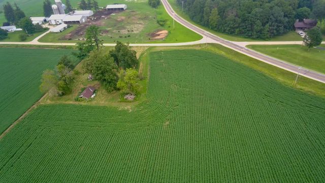 7320 90th Street SE, Stewartville, MN 55976