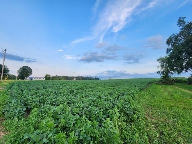 7320 90th Street SE, Stewartville, MN 55976