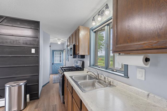 7320 90th Street SE, Stewartville, MN 55976