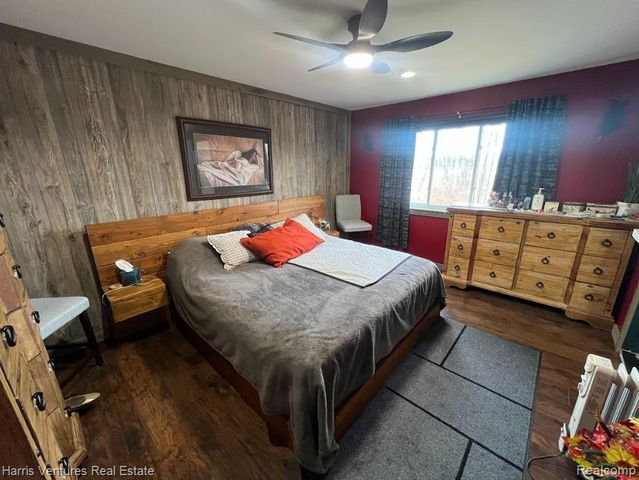 1535 Kings Crown Court, Wixom, MI 48393