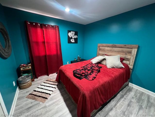 1535 Kings Crown Court, Wixom, MI 48393