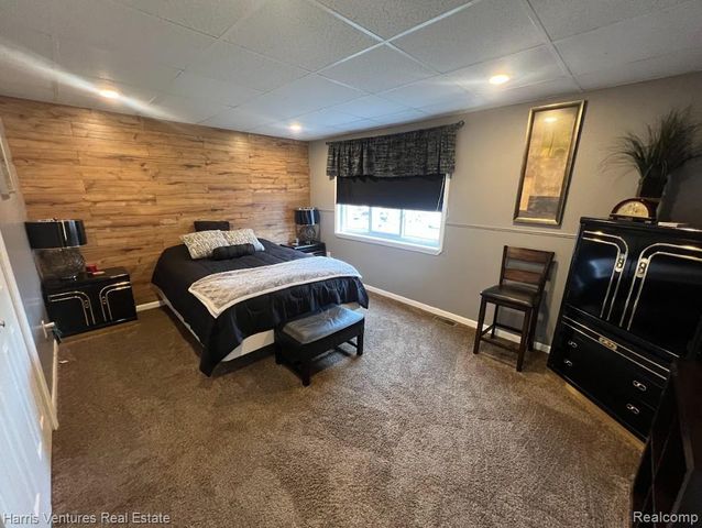 1535 Kings Crown Court, Wixom, MI 48393