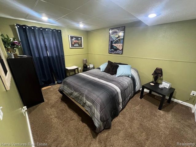 1535 Kings Crown Court, Wixom, MI 48393