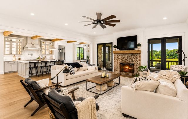 5007 Gates Mill Rdg, Thompsons Station, TN 37179