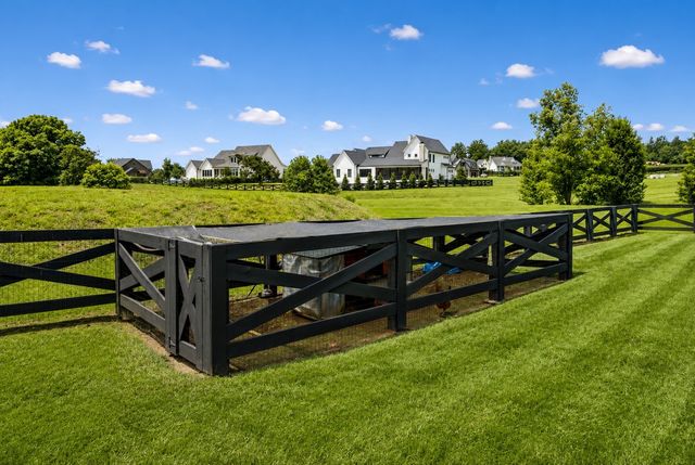 5007 Gates Mill Rdg, Thompsons Station, TN 37179