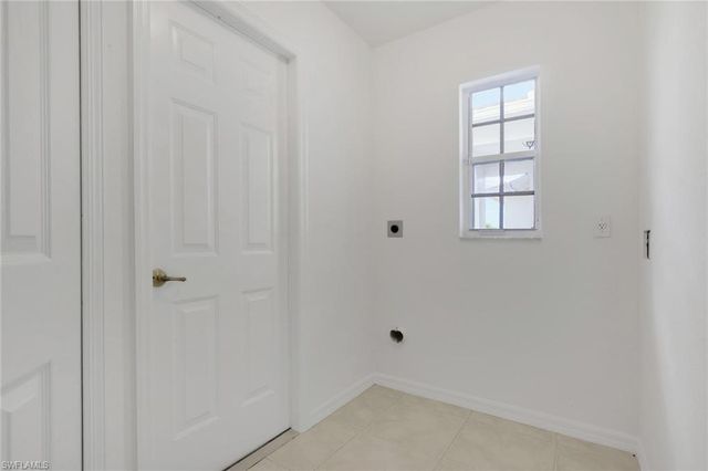 1422 NW 3rd AVE, Cape Coral, FL 33993