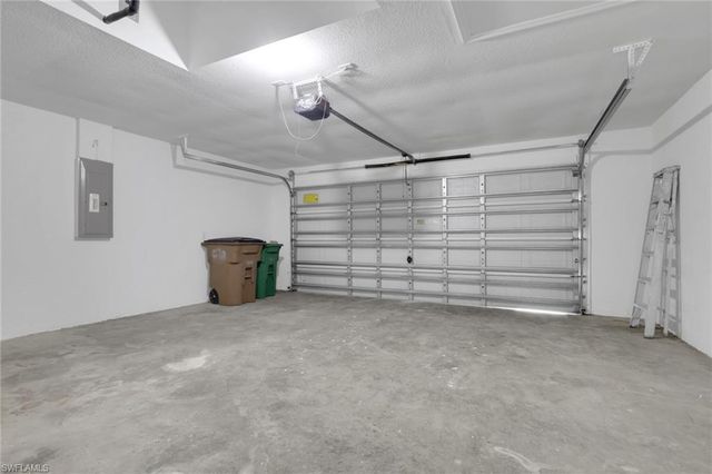 1422 NW 3rd AVE, Cape Coral, FL 33993