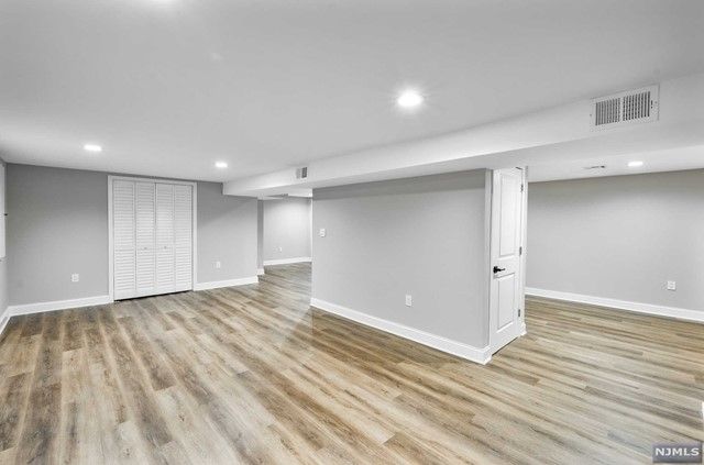 21 Durrell Street, Verona, NJ 07044