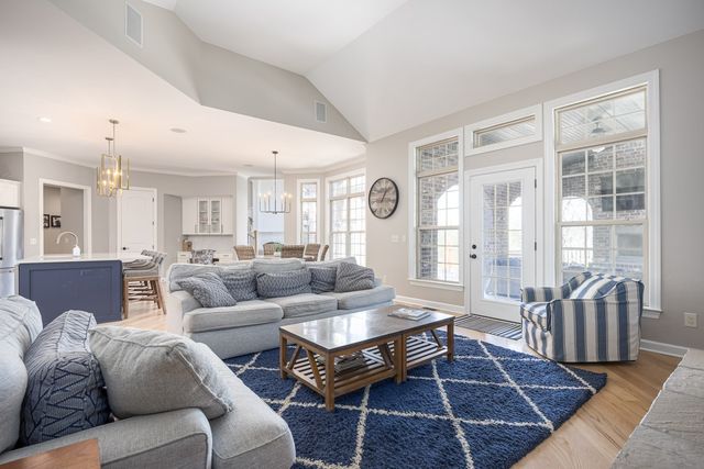 110 Mealer St, Franklin, TN 37067