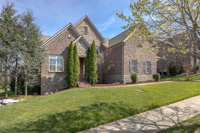 110 Mealer St, Franklin, TN 37067