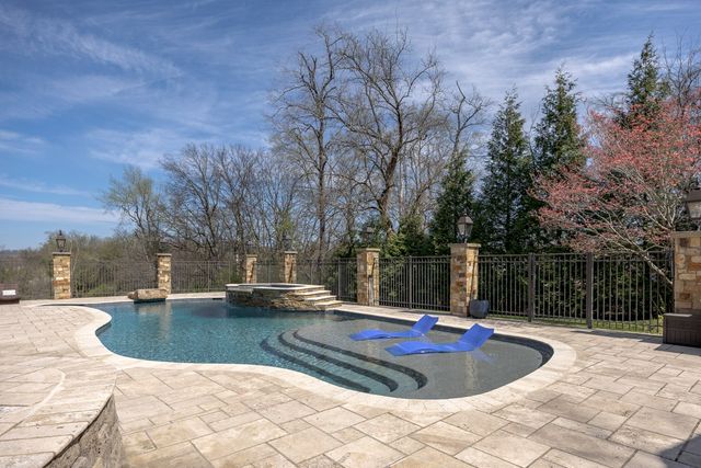 110 Mealer St, Franklin, TN 37067