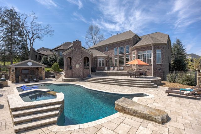 110 Mealer St, Franklin, TN 37067