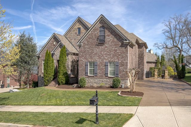 110 Mealer St, Franklin, TN 37067