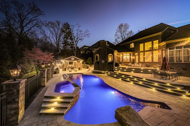 110 Mealer St, Franklin, TN 37067