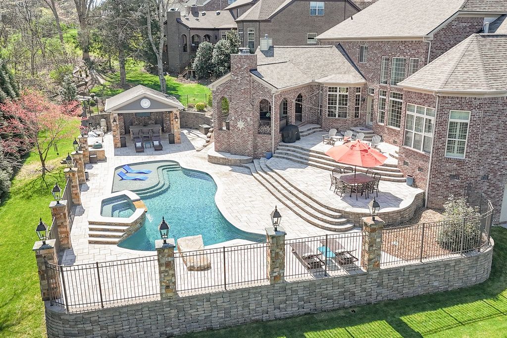 110 Mealer St, Franklin, TN 37067