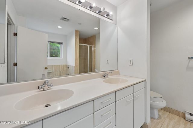 1 Peabody Court 1001, Teaneck, NJ 07666