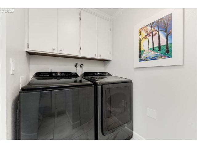 4268 WOODSIDE Cir, Lake Oswego, OR 97035