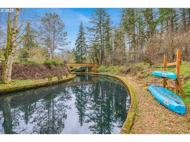 4268 WOODSIDE Cir, Lake Oswego, OR 97035