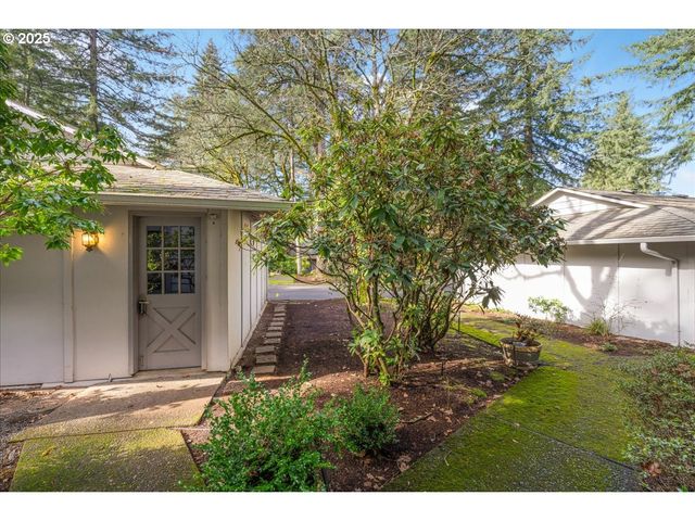 4268 WOODSIDE Cir, Lake Oswego, OR 97035