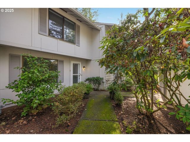 4268 WOODSIDE Cir, Lake Oswego, OR 97035