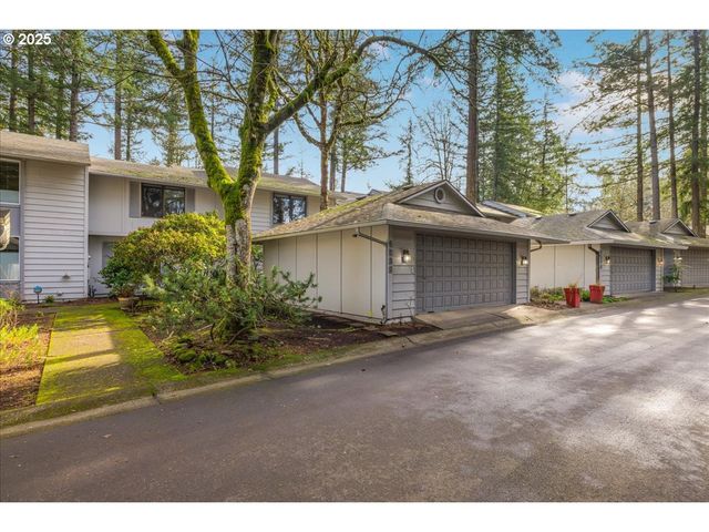 4268 WOODSIDE Cir, Lake Oswego, OR 97035