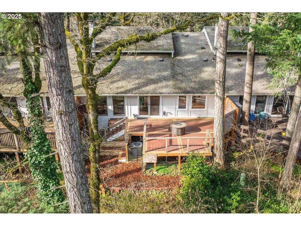 4268 WOODSIDE Cir, Lake Oswego, OR 97035