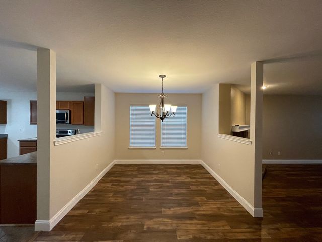 804 White Fields Way, Arlington, TX 76002