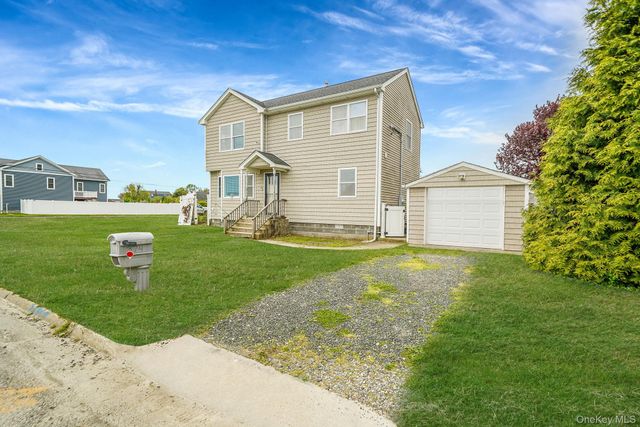 374 Rider Avenue, Patchogue, NY 11772