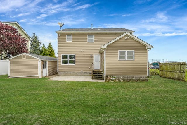 374 Rider Avenue, Patchogue, NY 11772