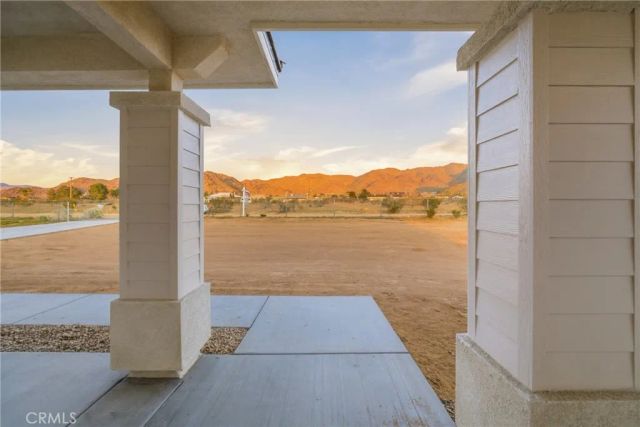 15168 Barbara, Apple Valley, CA 92307