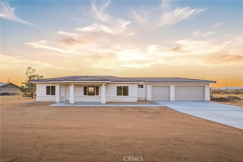 15168 Barbara, Apple Valley, CA 92307
