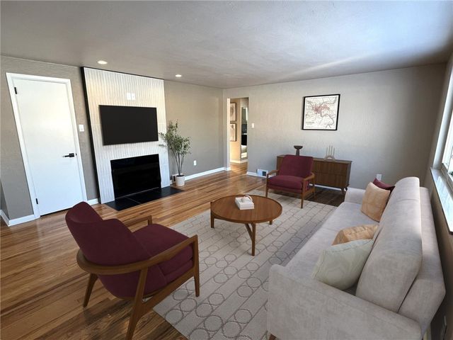 958 Paul Street, Hempfield Twp, PA 15601